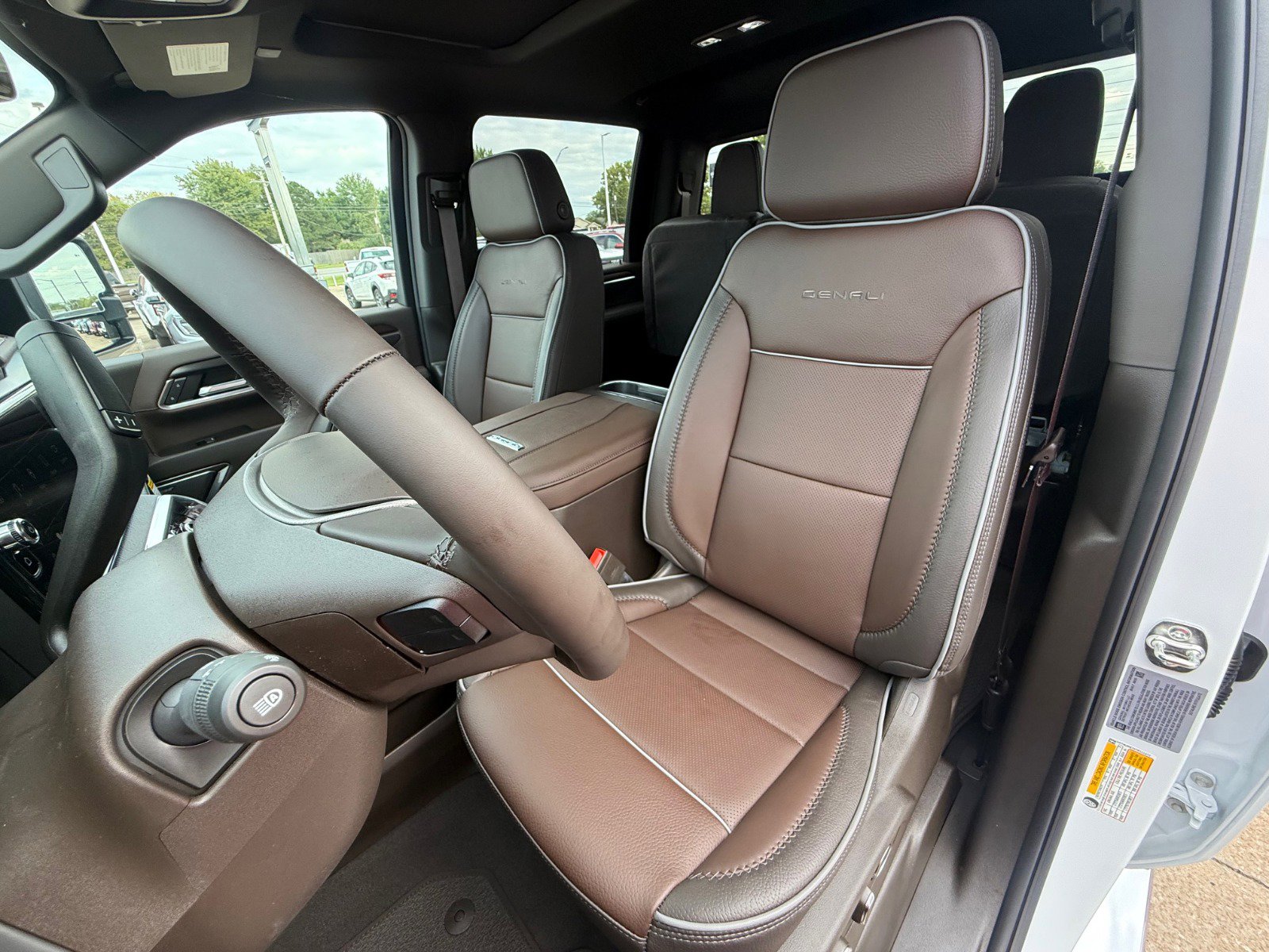 2026 Gmc Sierra 2500 HD Denali photo 9