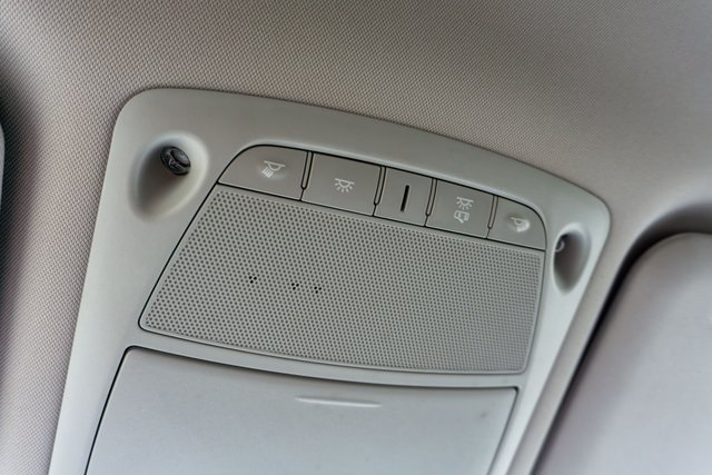 2016 Nissan Rogue SV photo 28