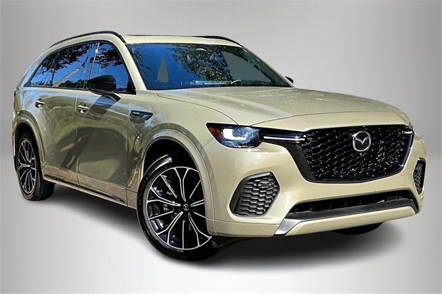 2025 Mazda CX-70 Premium Package's photo