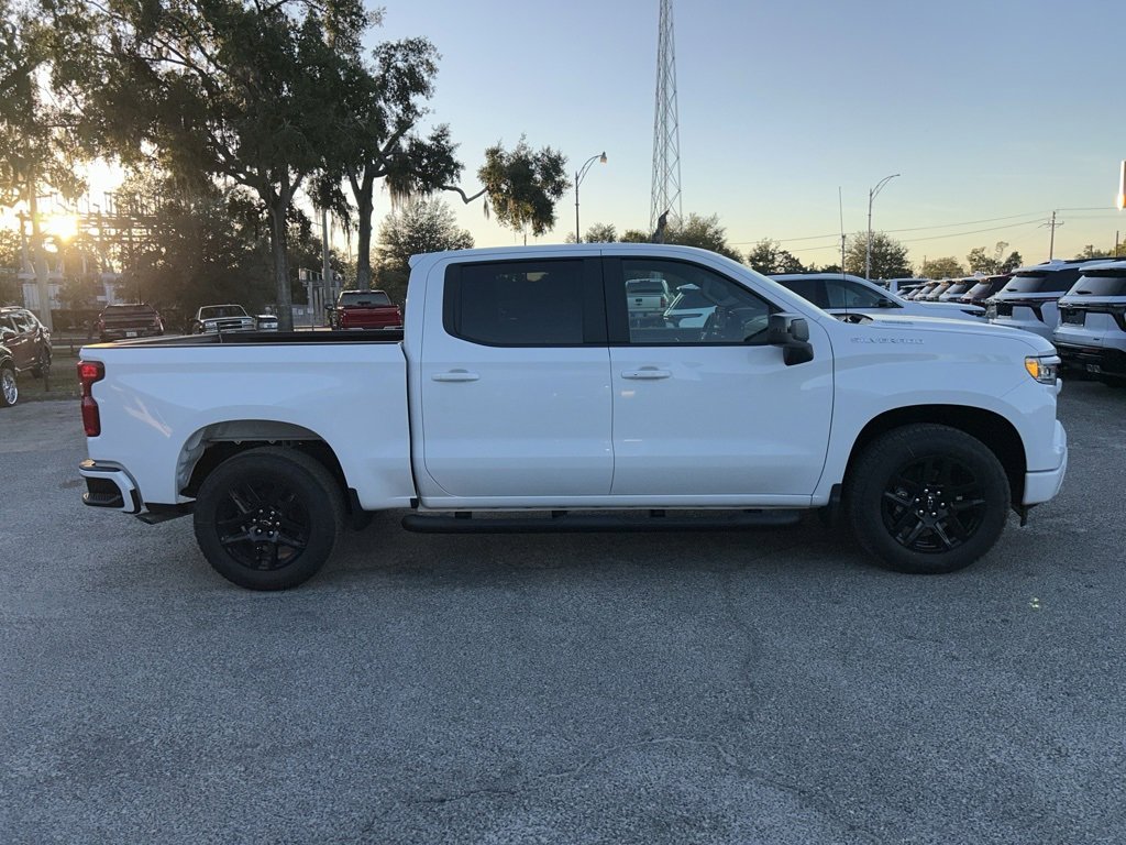2026 Chevrolet Silverado 1500 RST photo 3