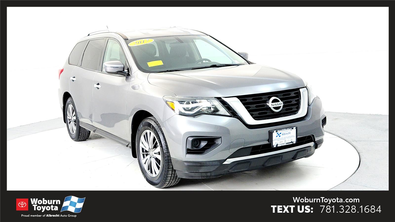 2017 Nissan Pathfinder S's photo