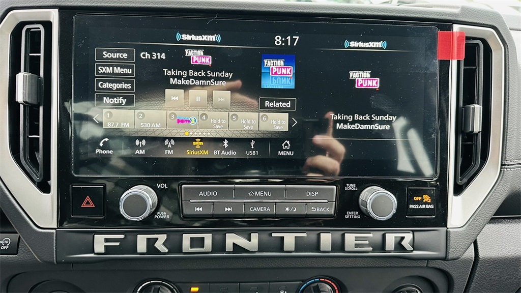 2025 Nissan Frontier SV photo 21
