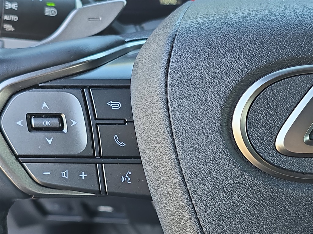 2024 Lexus GX 550 Premium photo 17