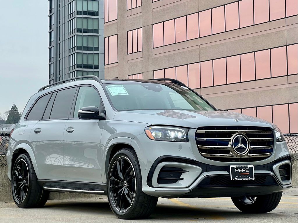 2024 Mercedes-Benz GLS Base's photo