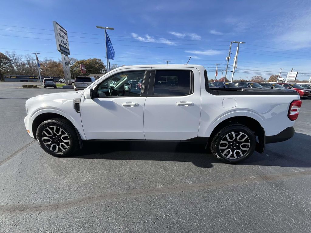 2023 Ford Maverick Lariat photo 4