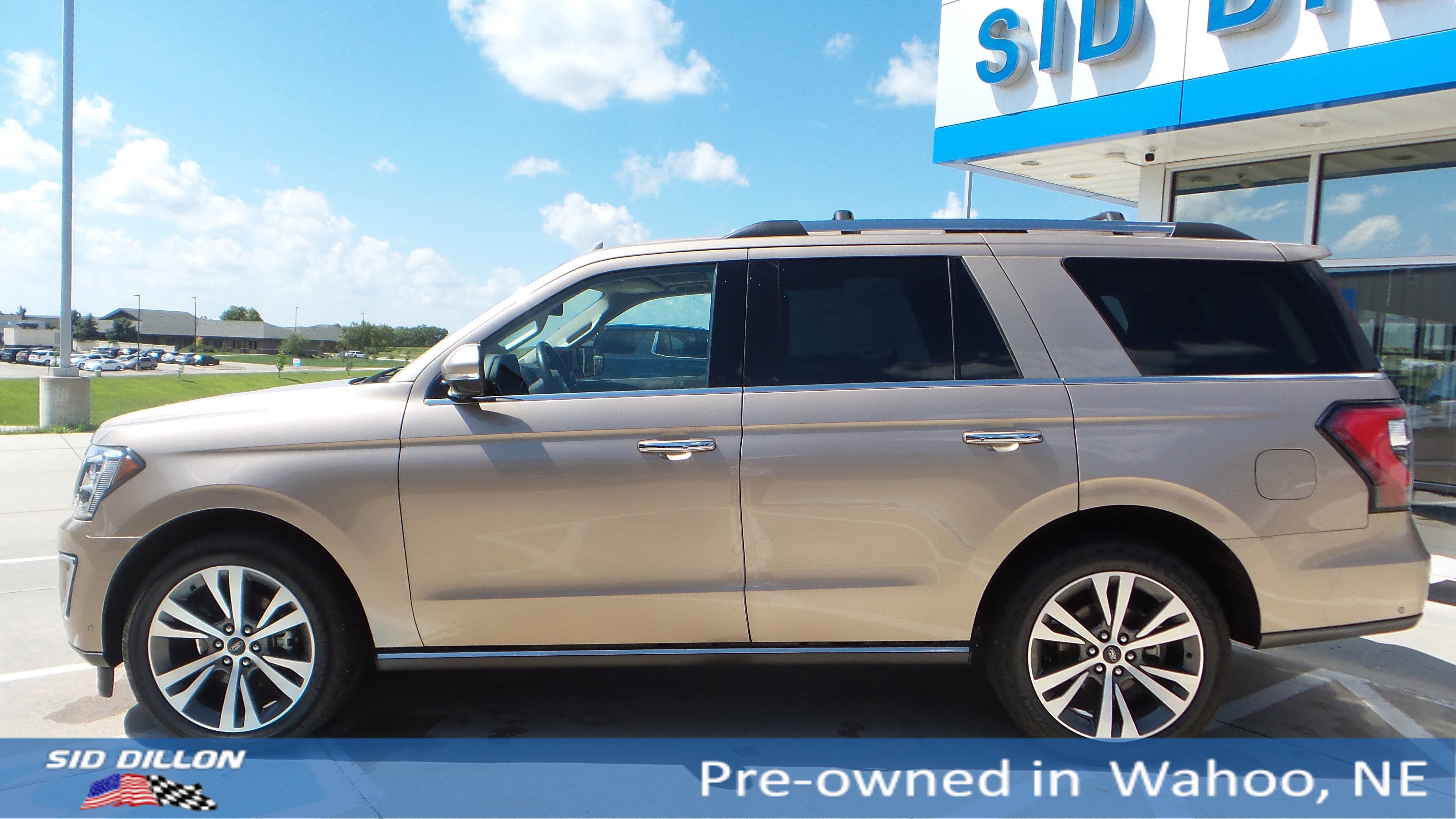 2020 Ford Expedition Limited photo 2