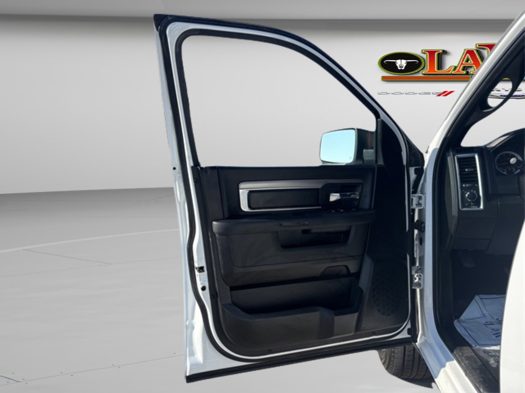 2024 Ram 1500 SLT Warlock photo 14