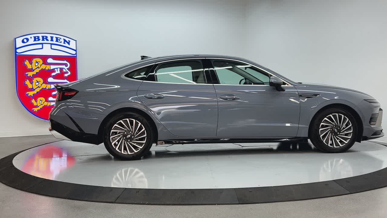 2024 Hyundai Sonata Hybrid Limited photo 4