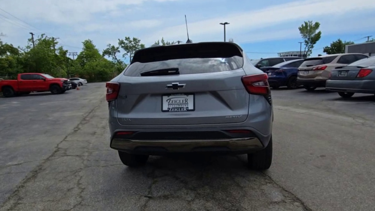 2025 Chevrolet Trax ACTIV photo 8