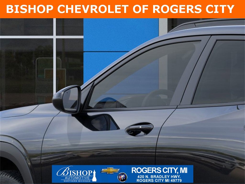 2026 Chevrolet Trax LT photo 4