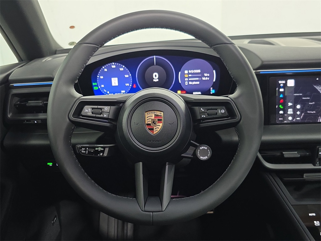2025 Porsche Macan Electric photo 13