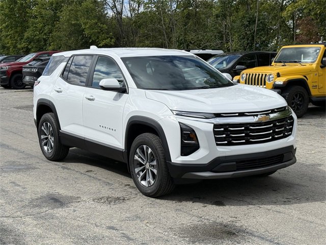 2026 Chevrolet Equinox LT photo 2