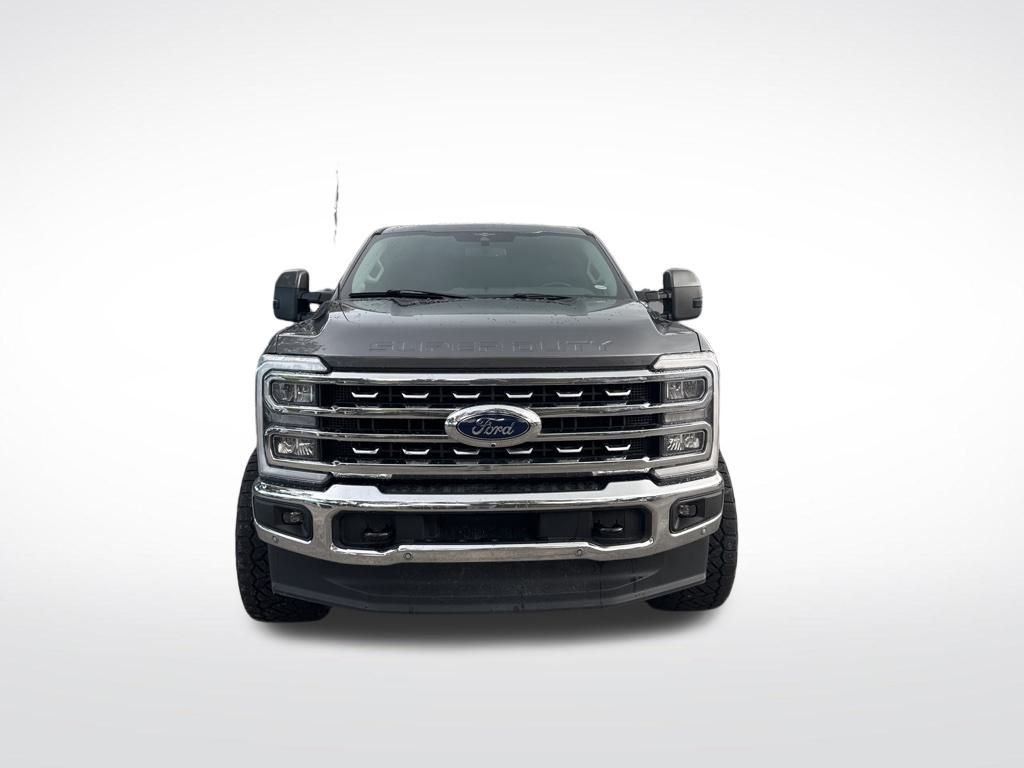 2023 Ford F-250 photo 3