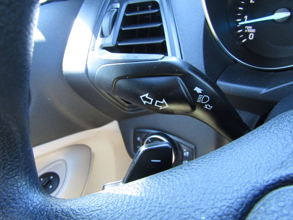 2017 Ford Escape SE photo 17