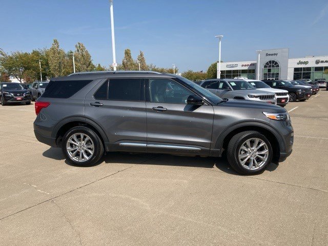 2024 Ford Explorer Limited photo 3