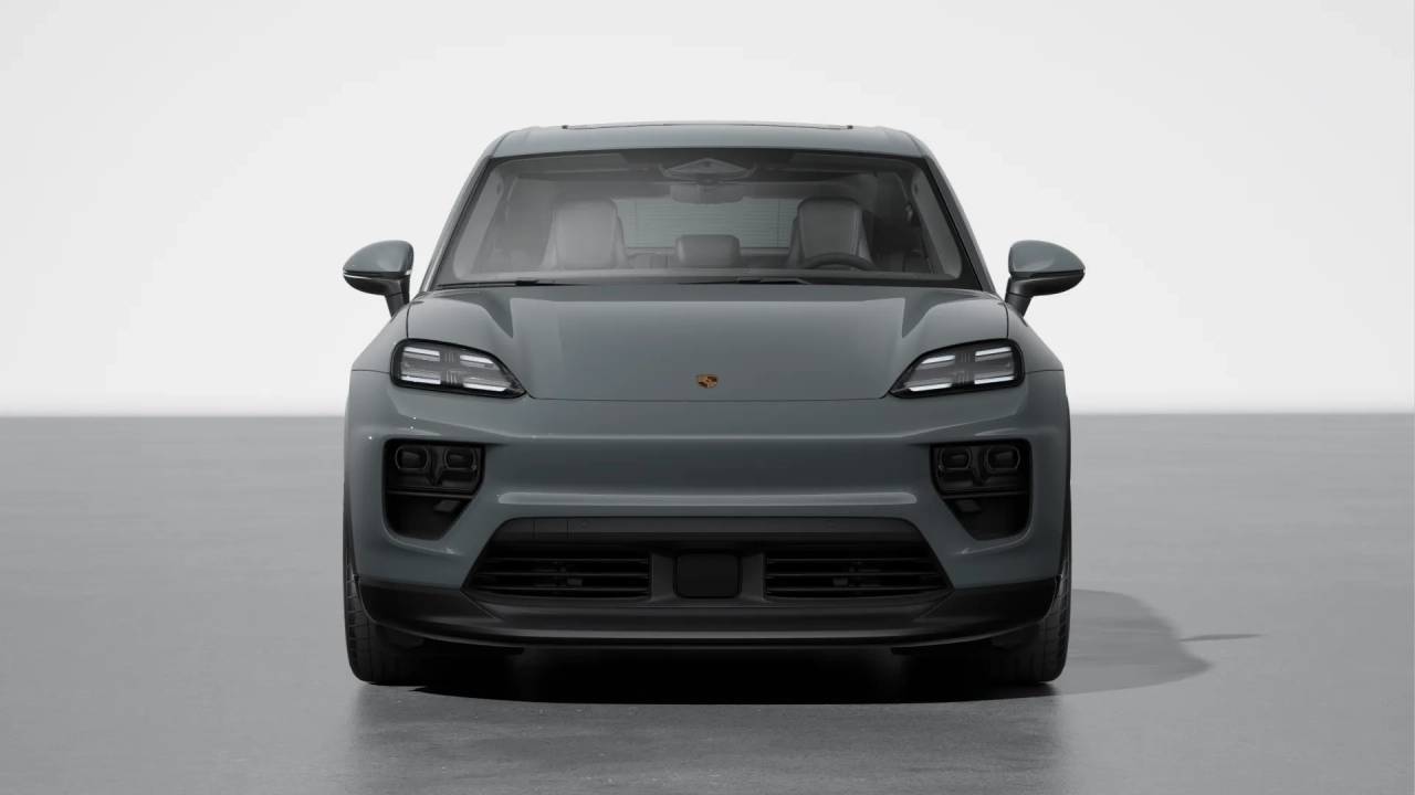 2025 Porsche Macan 4 Electric photo 9