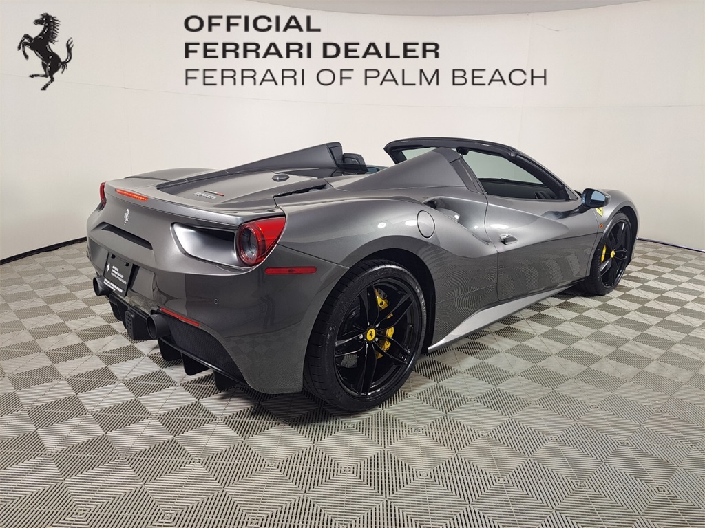 2018 Ferrari 488 Spider photo 3