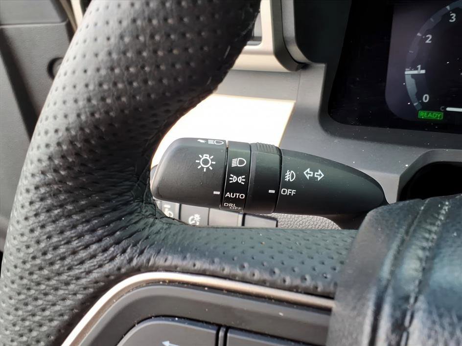 2024 Toyota Tacoma TRD photo 21