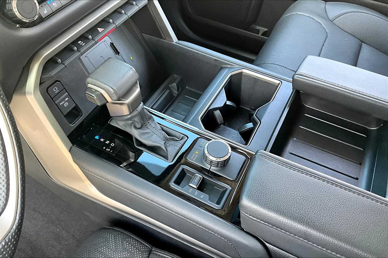 2023 Toyota Tundra Limited photo 15
