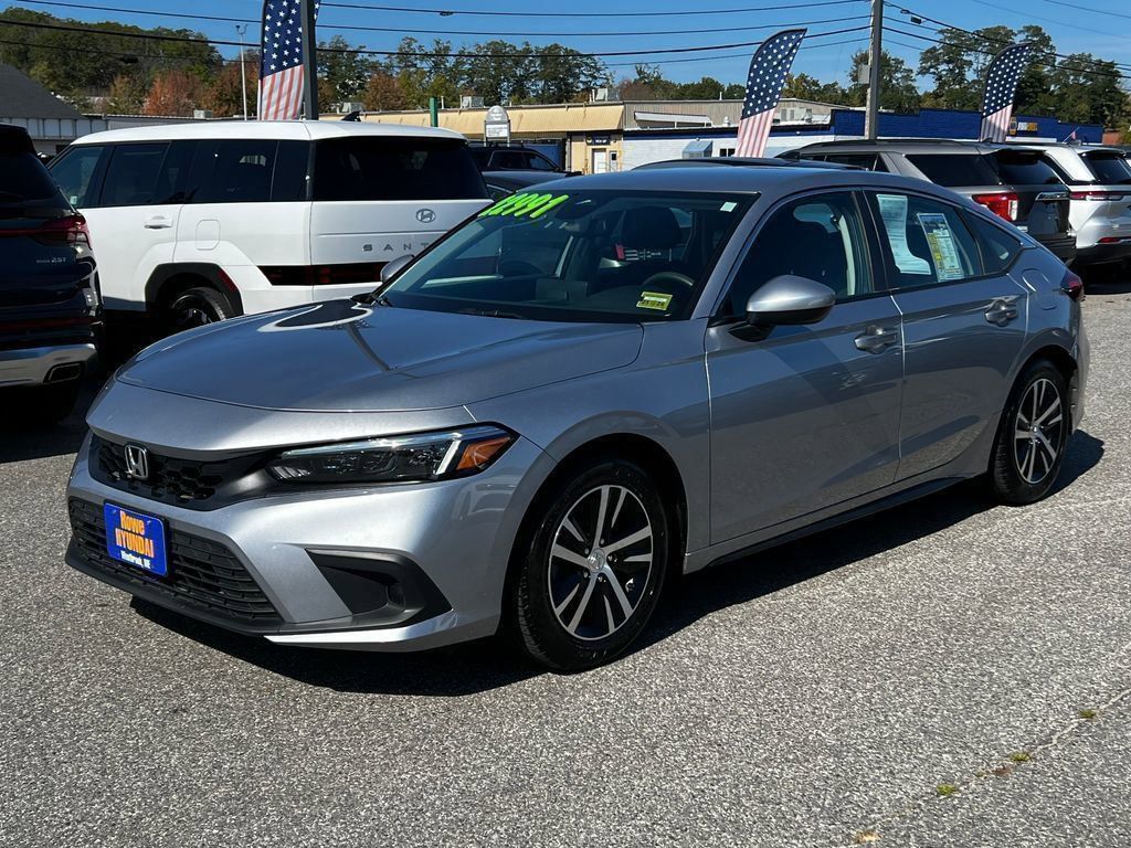 2024 Honda Civic LX Hatchback photo 3