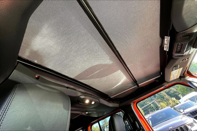 2025 Jeep Wrangler Sahara photo 22