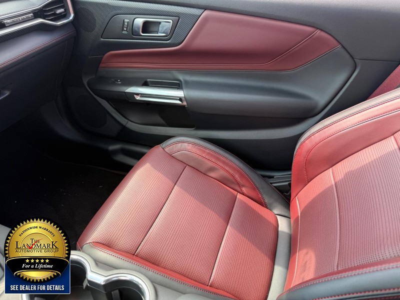 2024 Ford Mustang GT Premium Convertible photo 18