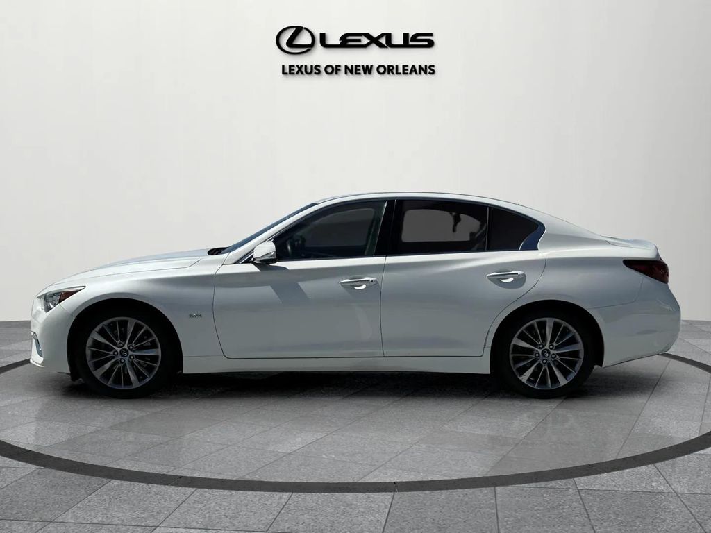 2018 Infiniti Q50 3.0t LUXE photo 7