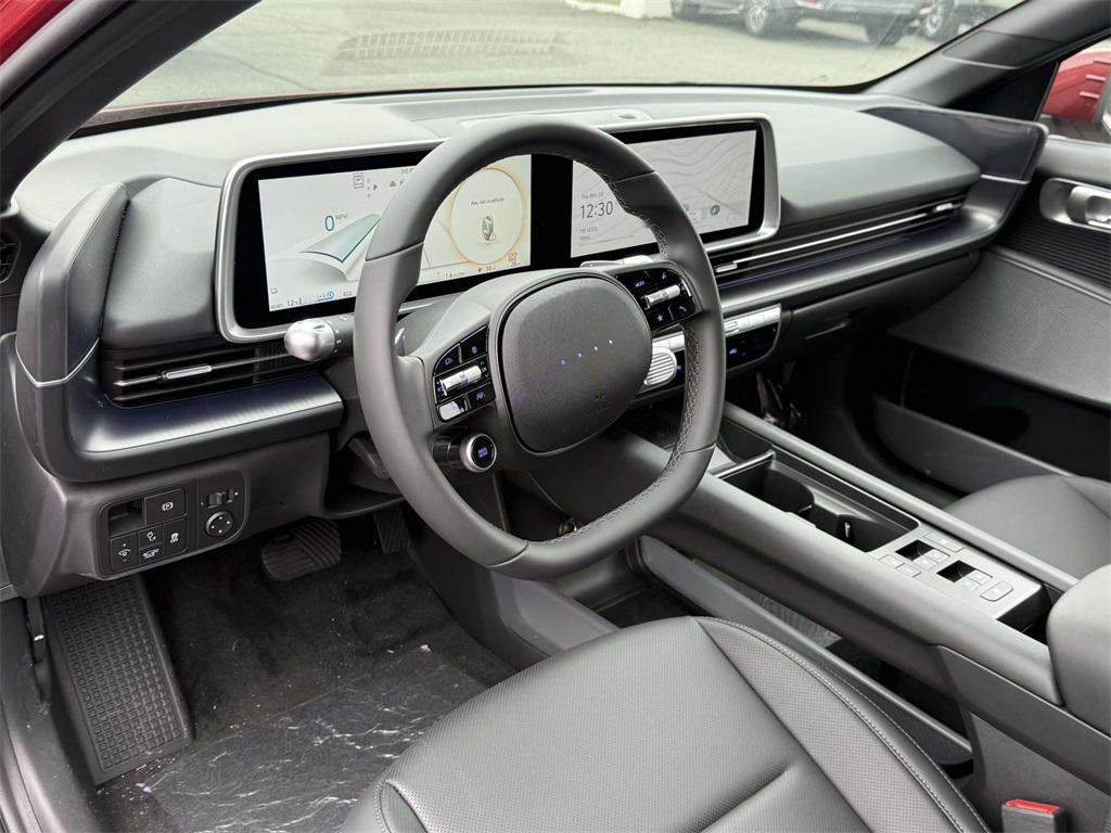 2025 Hyundai Ioniq 6 SEL photo 2