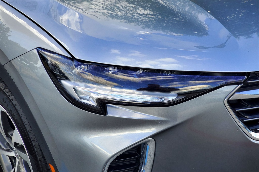 2023 Buick Envision Essence photo 2