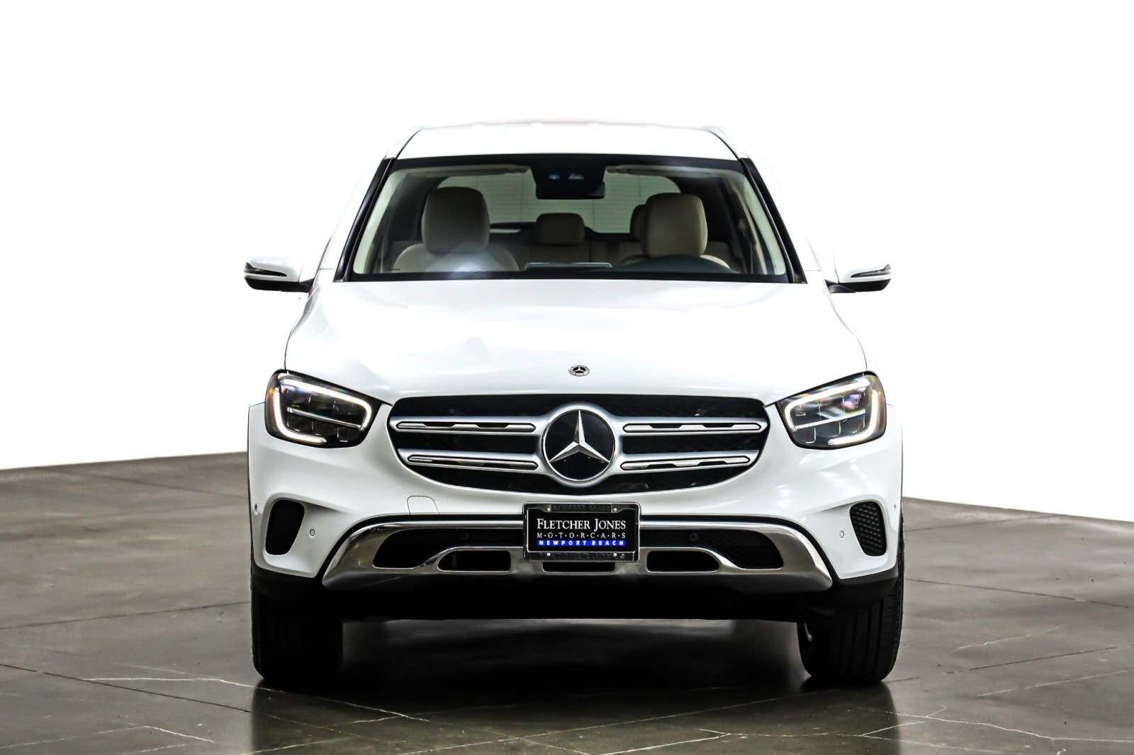 2021 Mercedes Benz GLC 300 photo 2