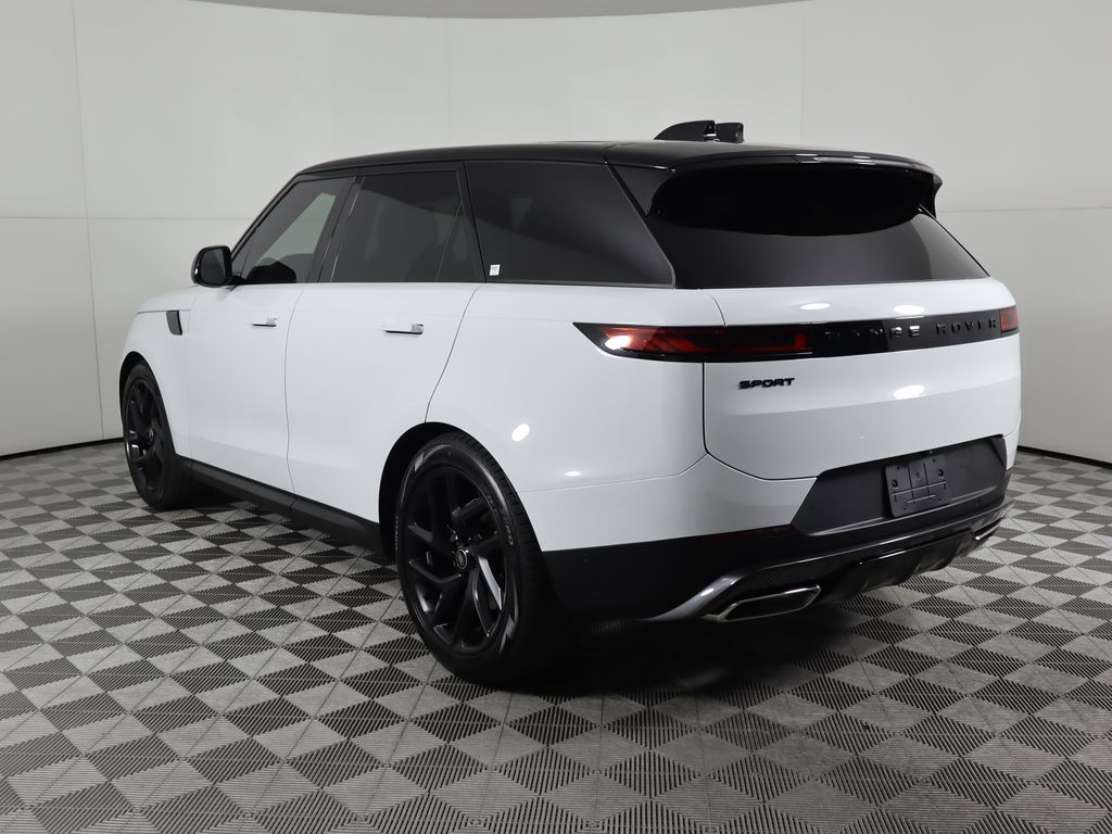 2025 Land Rover Range Rover Sport SE photo 6