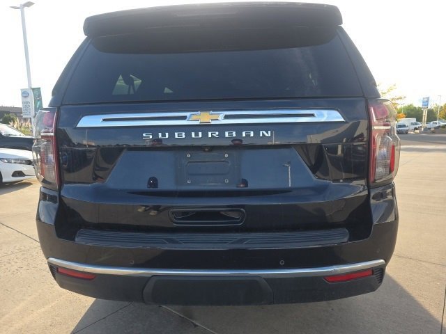 2021 Chevrolet Suburban LS photo 5