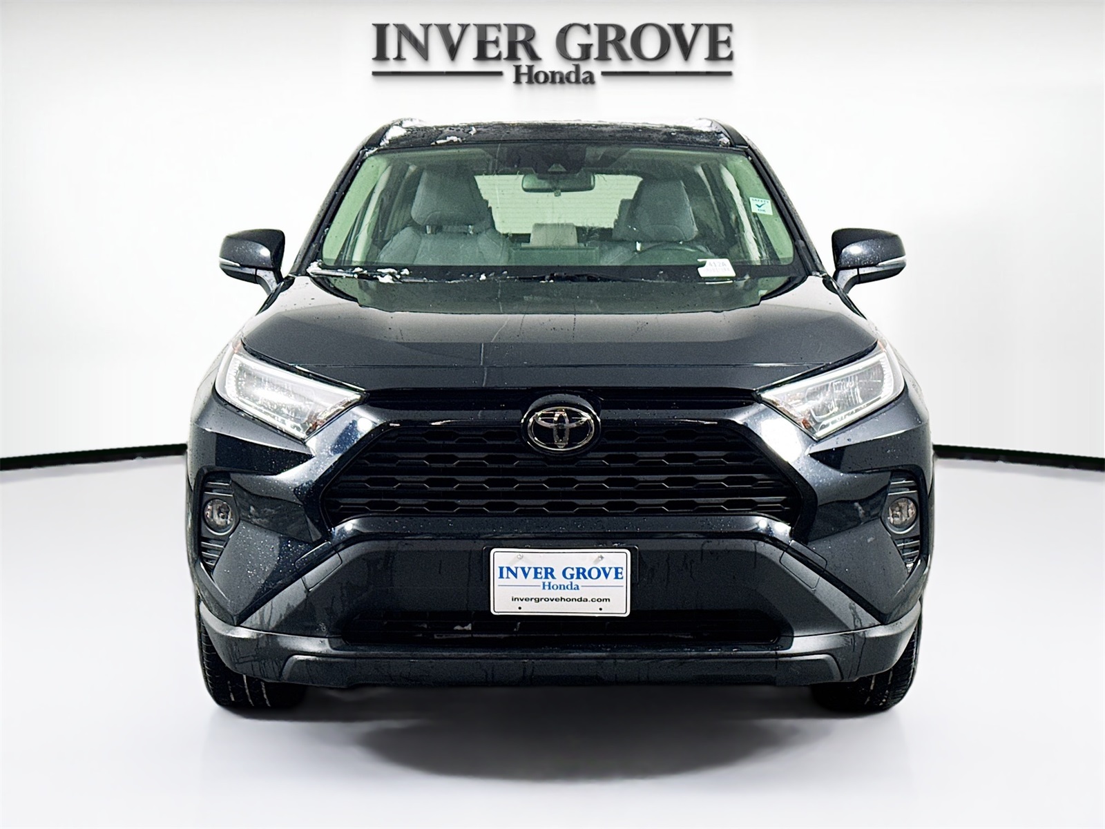 Used 2019 Toyota RAV4 XLE with VIN JTMP1RFV5KD044848 for sale in Inver Grove Heights, Minnesota
