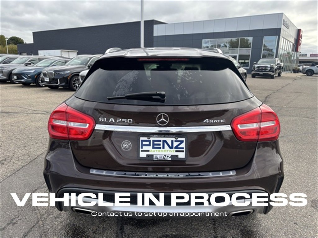 2015 Mercedes Benz GLA 250 4MATIC photo 4