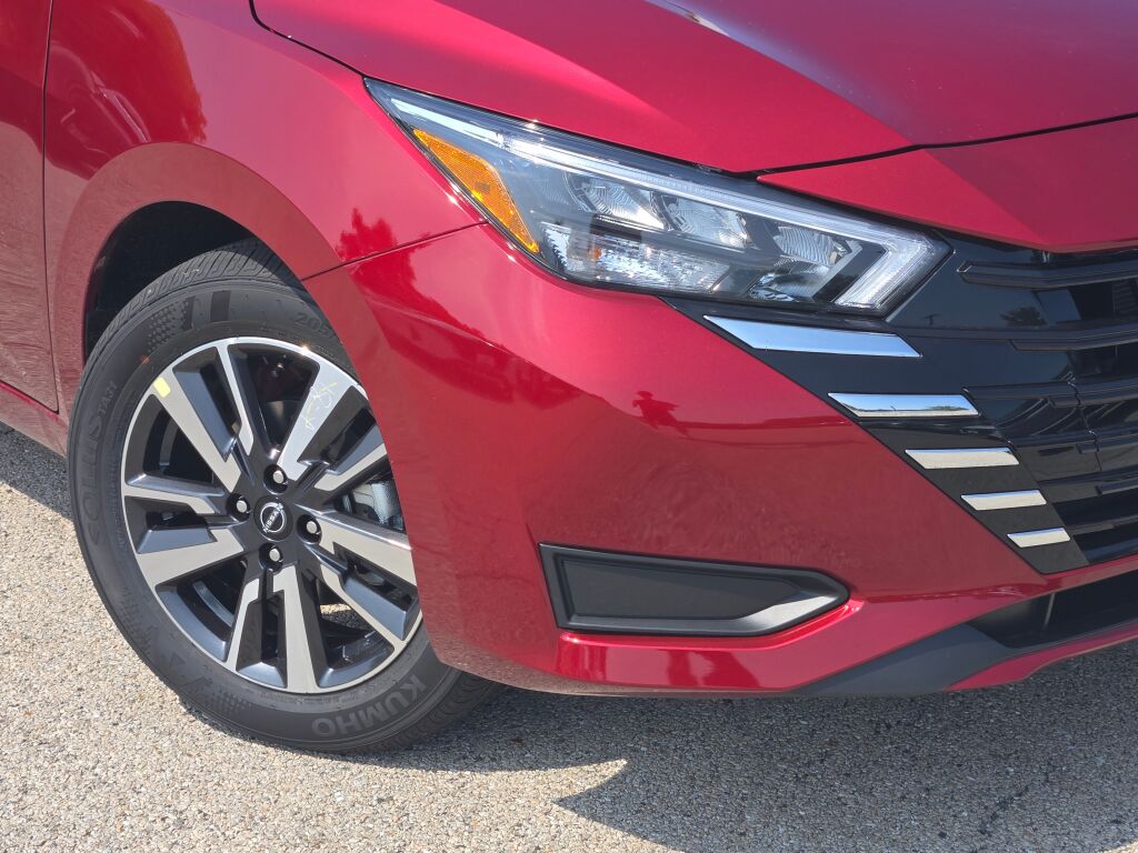 2025 Nissan Versa SV photo 2