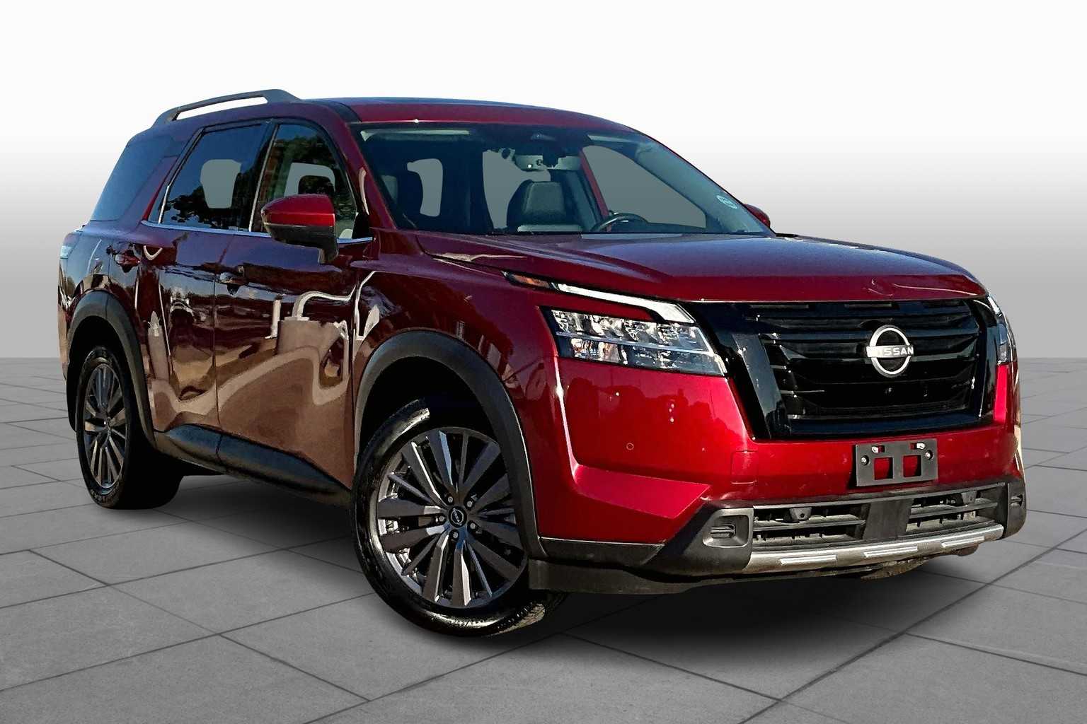 2023 Nissan Pathfinder SL photo 2