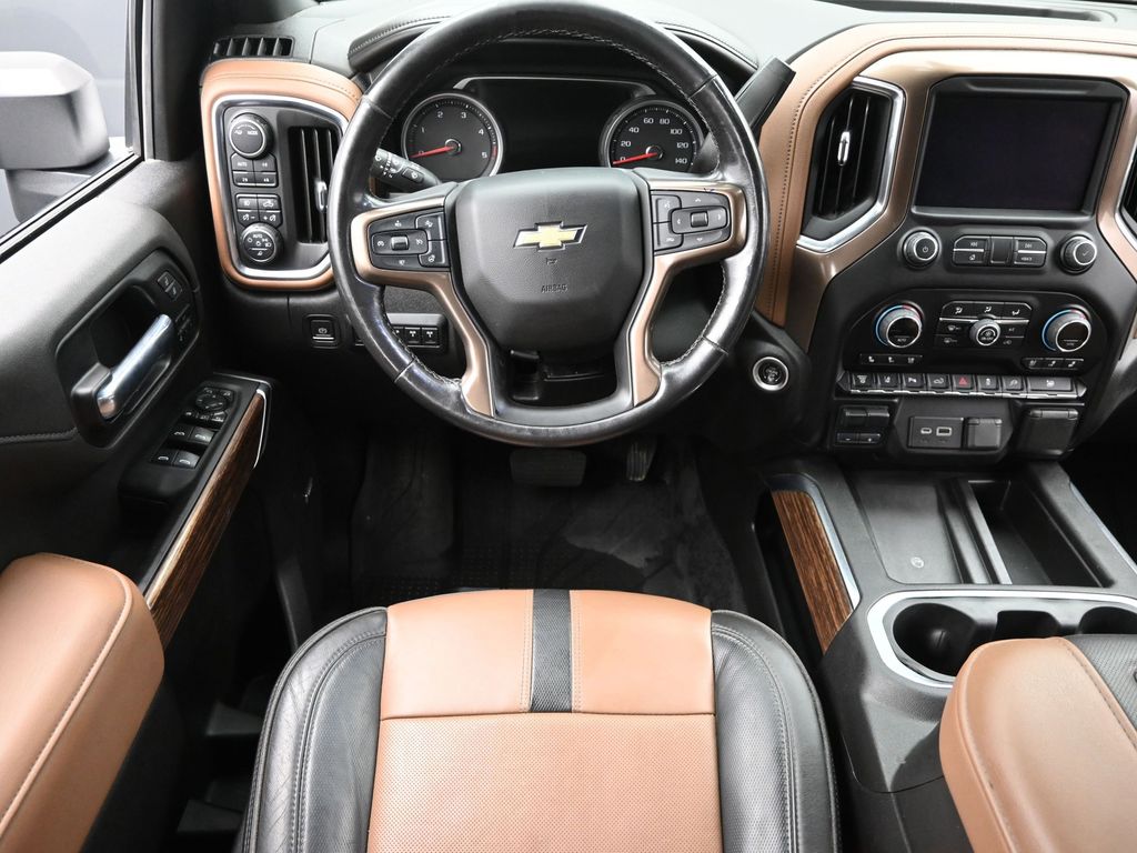 2022 Chevrolet Silverado 3500HD High Country photo 8