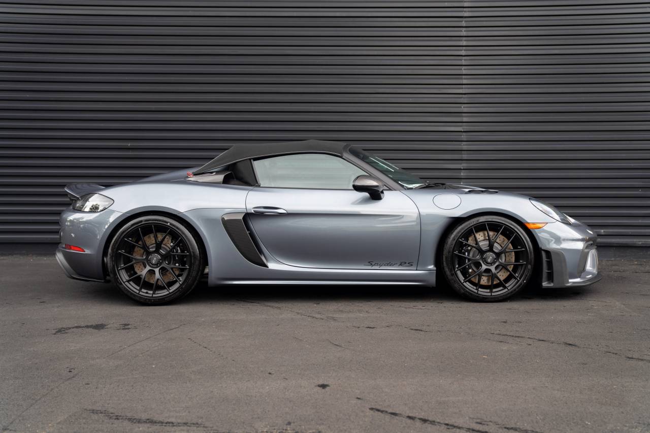 2025 Porsche Boxster Spyder photo 14