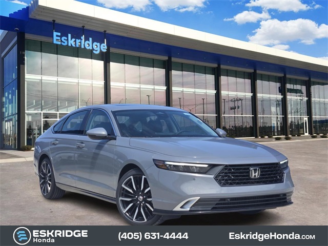 2025 Honda Accord Hybrid Touring's photo