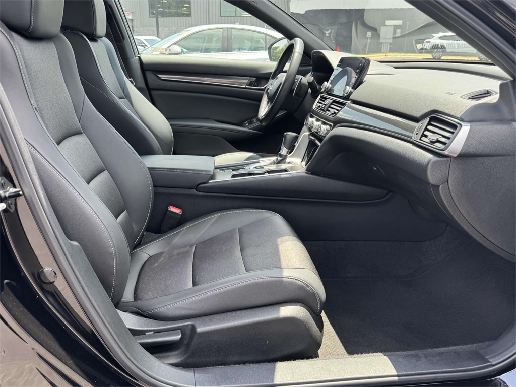 2022 Honda Accord Sport photo 16