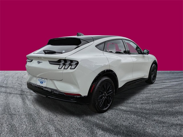 2025 Ford Mustang Mach-E Premium photo 4