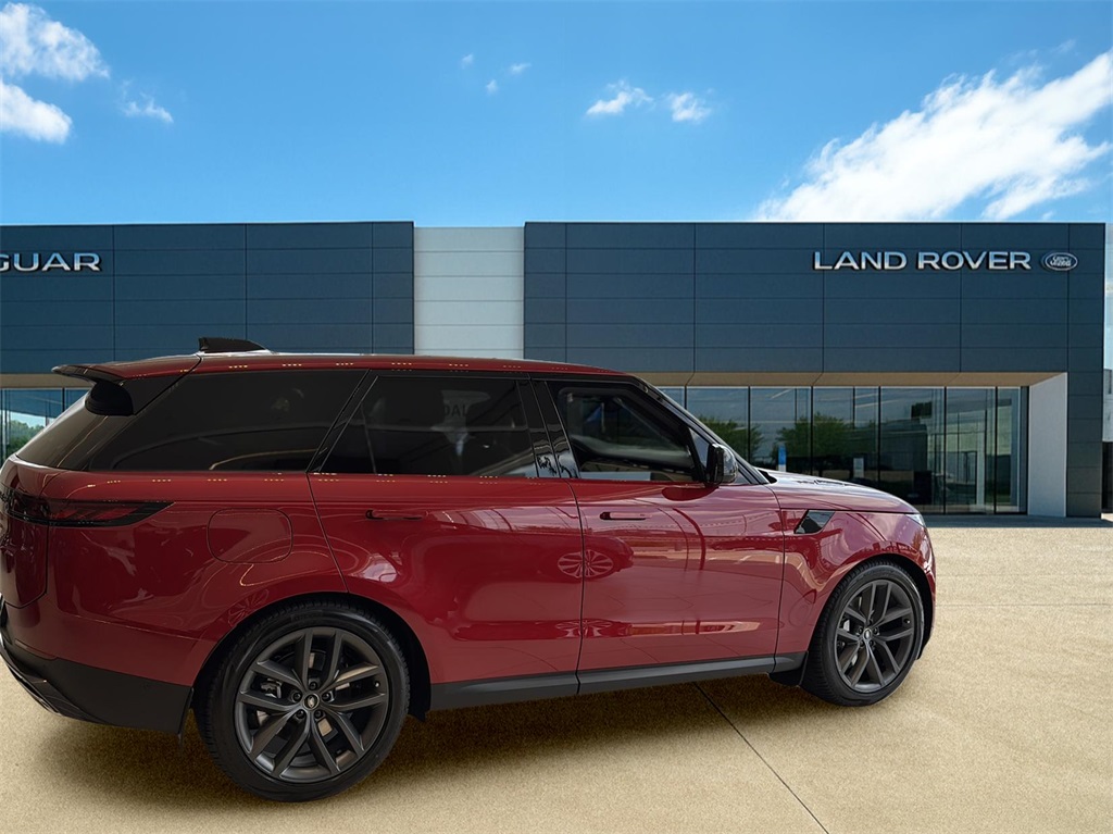 2025 Land Rover Range Rover Sport SE photo 5