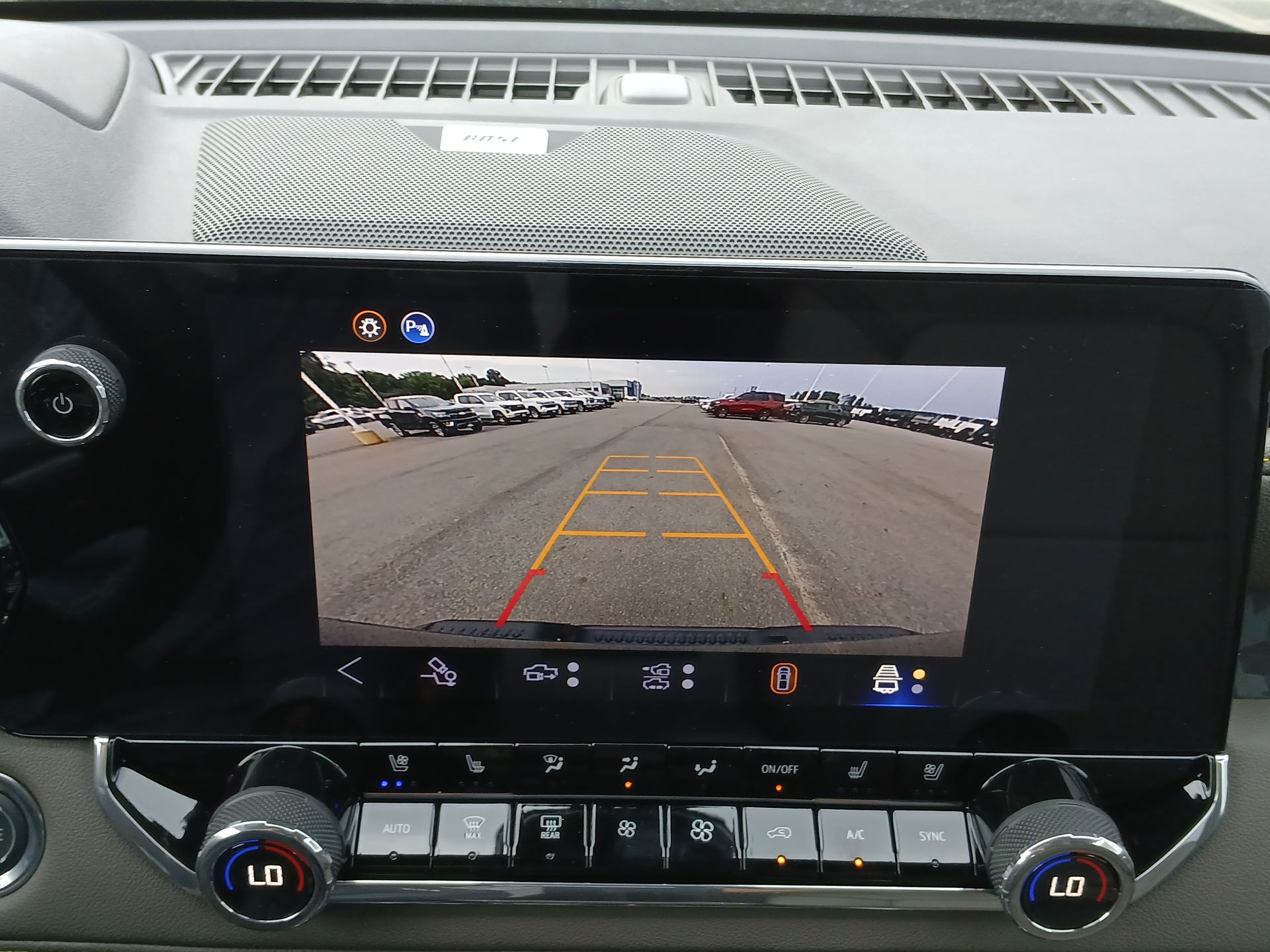 2026 Chevrolet Colorado ZR2 photo 12