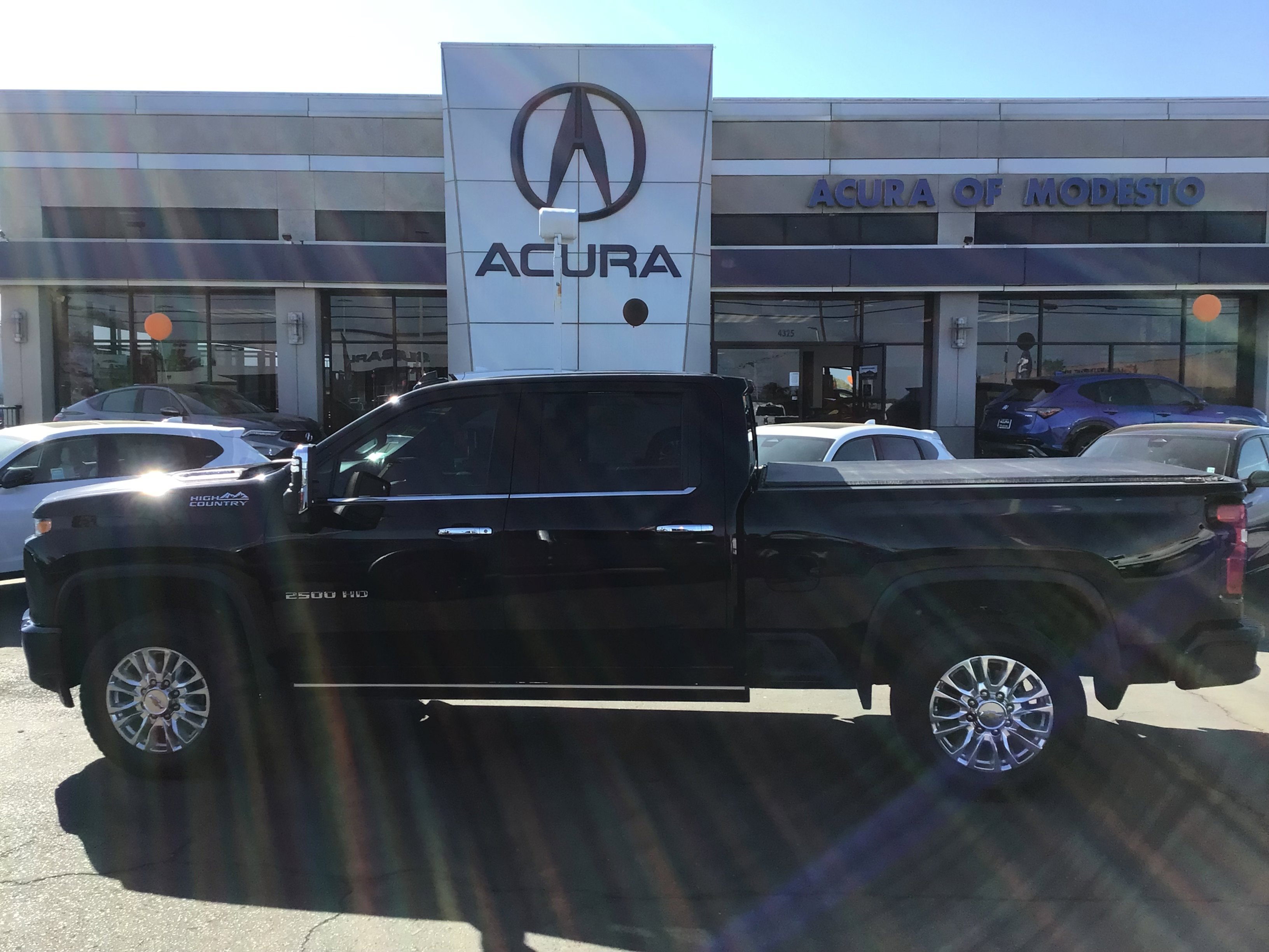 2022 Chevrolet Silverado 2500HD High Country's photo