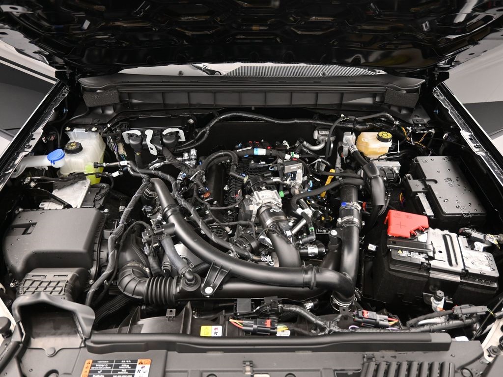 2025 Ford Bronco Outer Banks photo 29