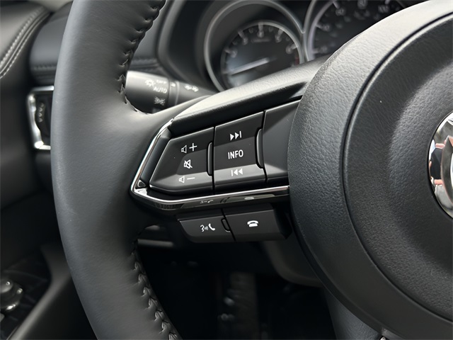 2025 Mazda CX-5 2.5 S Preferred photo 13