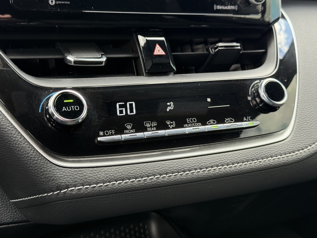 2022 Toyota Corolla SE photo 25