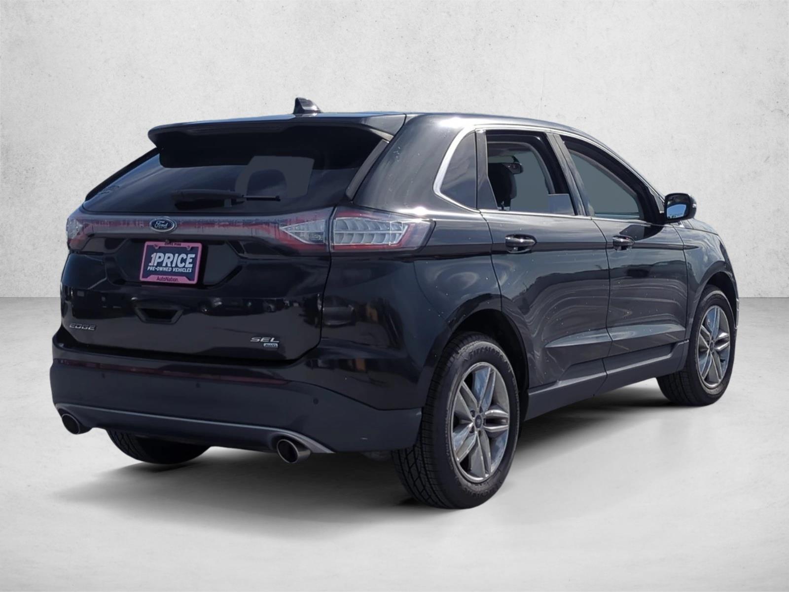 2015 Ford Edge SEL photo 3