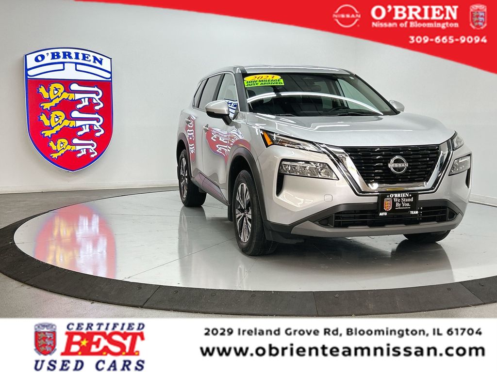 2023 Nissan Rogue SV's photo