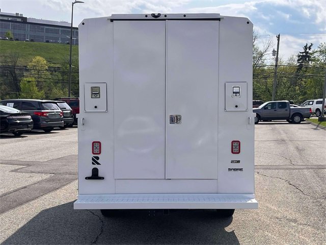 2025 Gmc Savana Cutaway 3500 photo 4
